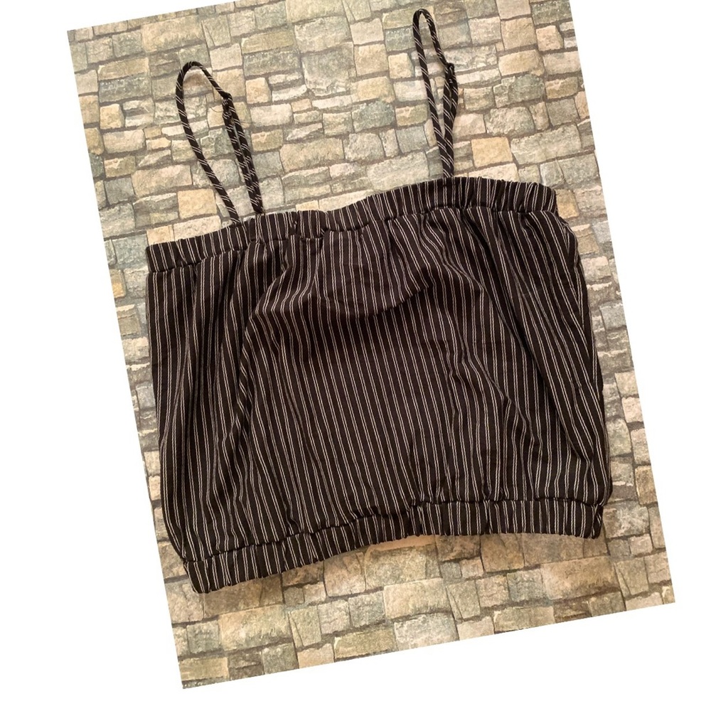 NWT Black and White Stripe Crop Sz L